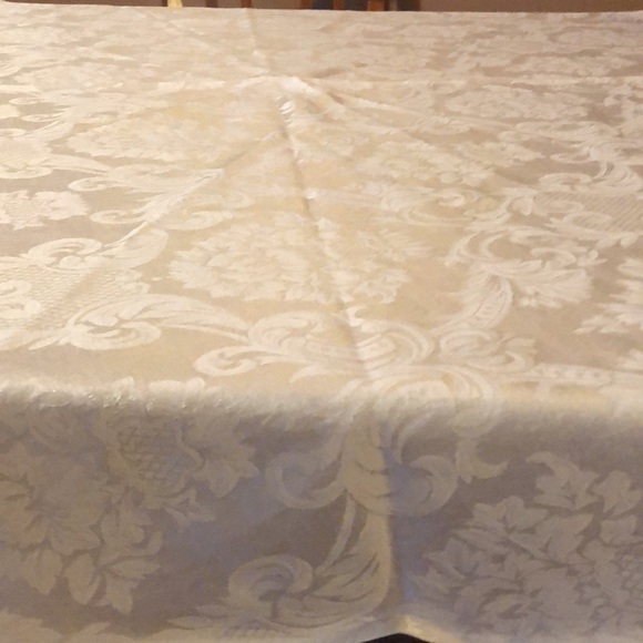 Vintage Table Cloth Set - Picture 12 of 12